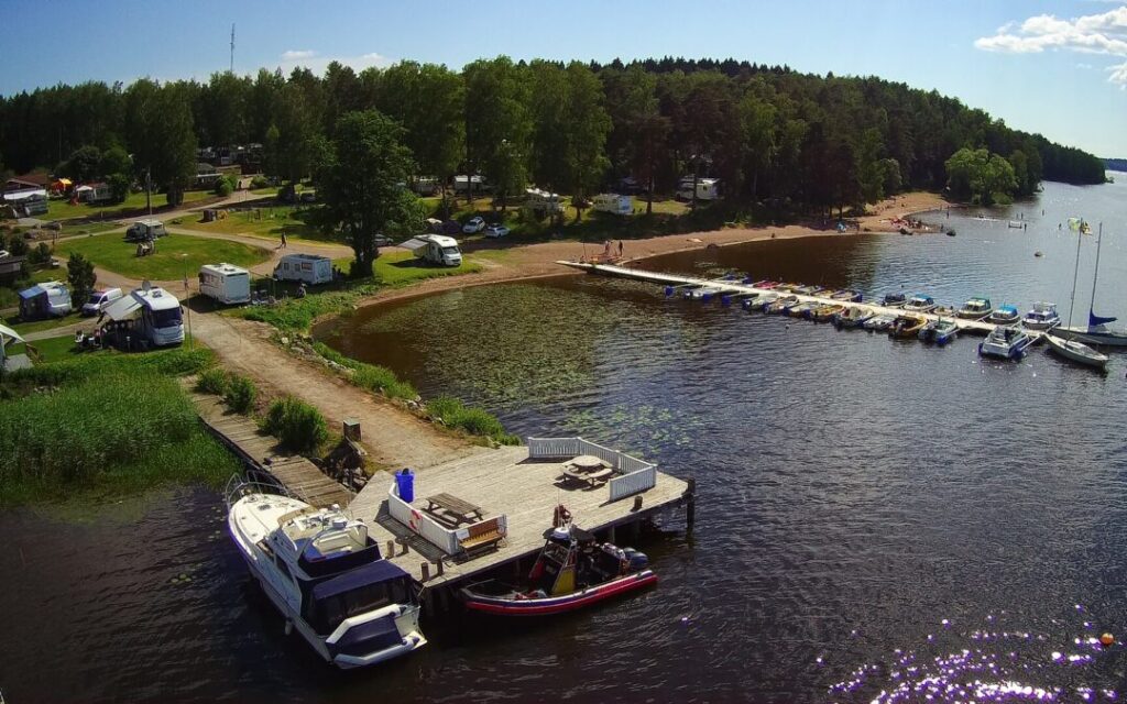 Sigtunakryssningar erbjuder utflykter på Mälaren från Skokloster Camping